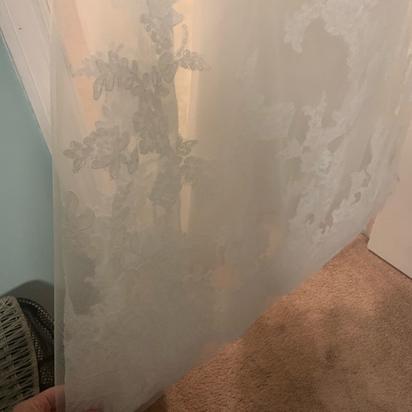 Wedding dress -Casablanca bridal - Picture 4 of 8